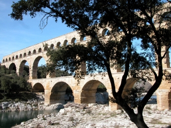 deswaziere.jpg (115127 bytes)