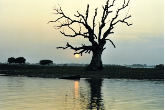 delaunay.jpg (64861 bytes)